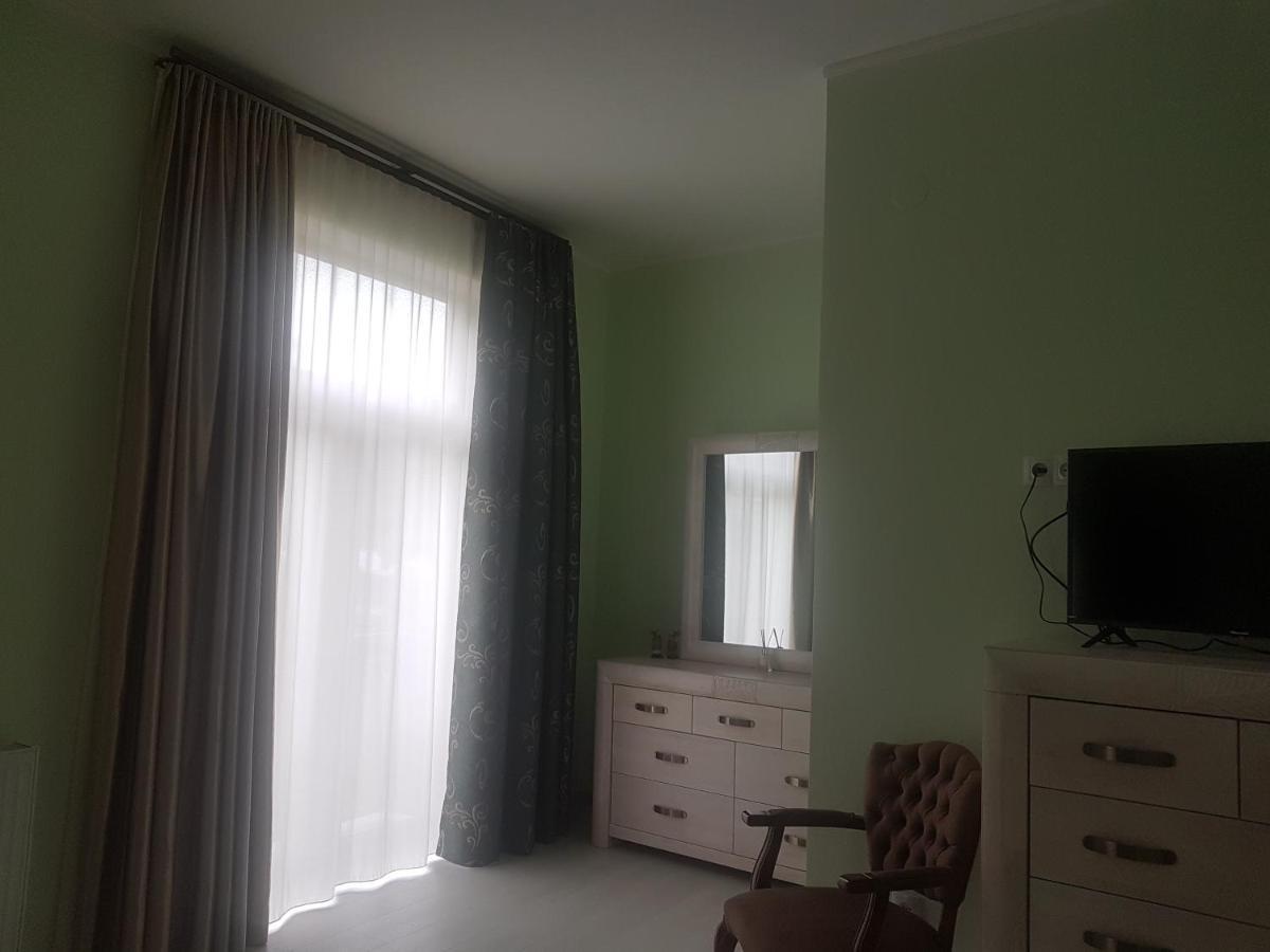 villa beridze Borjomi Bagian luar foto