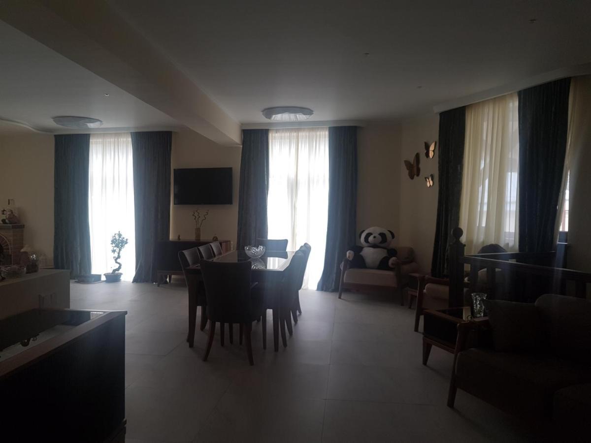 villa beridze Borjomi Bagian luar foto